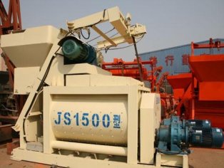 強(qiáng)制式混凝土攪拌機(jī)一次能攪多少料
