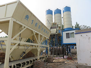 長(zhǎng)城小型攪拌站廠家