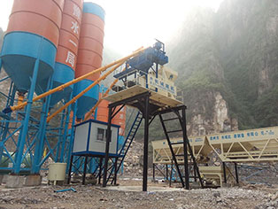 混凝土攪拌站上料方式