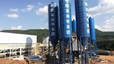 日產(chǎn)600方混凝土用什么型號攪拌站 hzs90攪拌站配置及工作原理