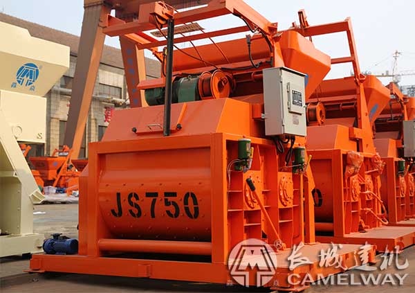 0.75的強制攪拌機一天能出多少料？