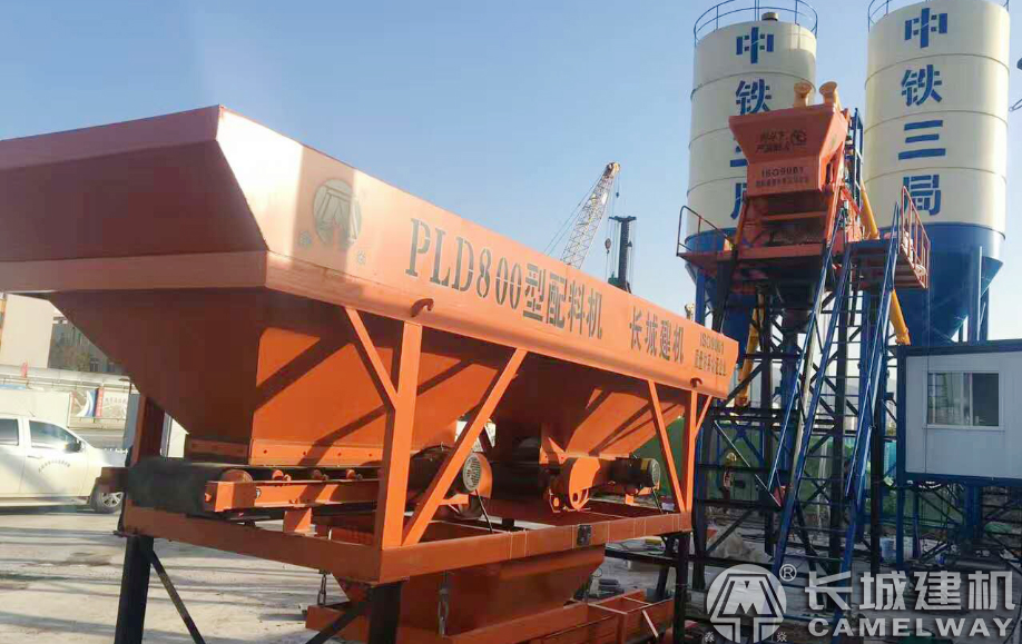 hzs35型混凝土攪拌站長(zhǎng)城建機(jī)山東濟(jì)南35方攪拌站
