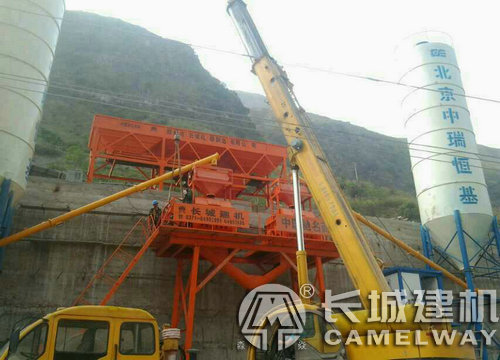 混凝土攪拌站生產(chǎn)線現(xiàn)場安裝