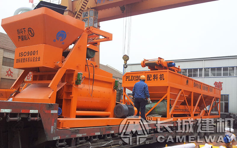 35混凝土攪拌站多大產(chǎn)量，設(shè)備特點(diǎn)是什么