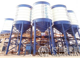 大型攪拌站型號(hào)圖片，大型攪拌站每小時(shí)產(chǎn)量