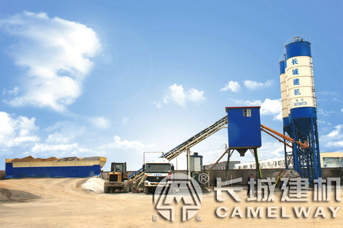 1000型商品混凝土站每小時(shí)出多少方，JS1000強(qiáng)制攪拌機(jī)價(jià)格